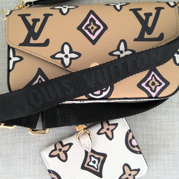 Louis Vuitton Wild At Heart Felicie LE - Picture 8 of 13